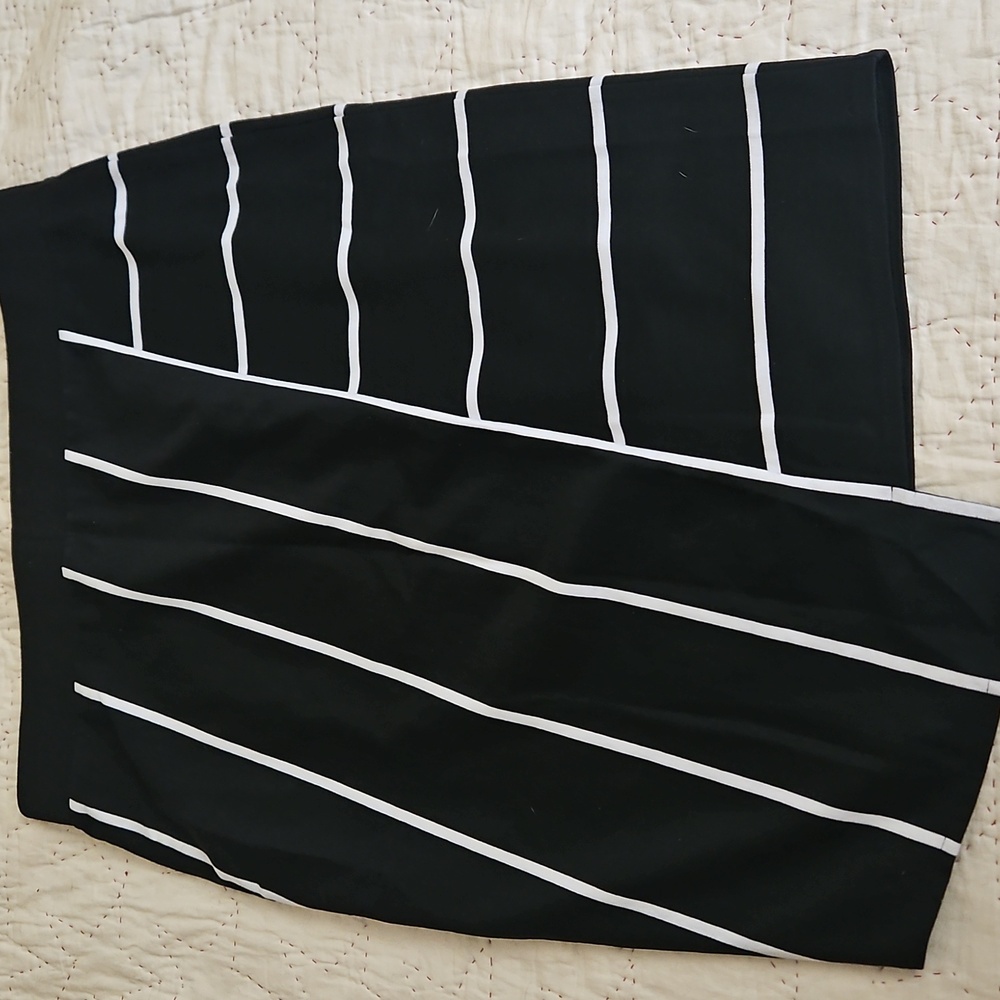 Belle Sky Black White Stripes Skirt Size L